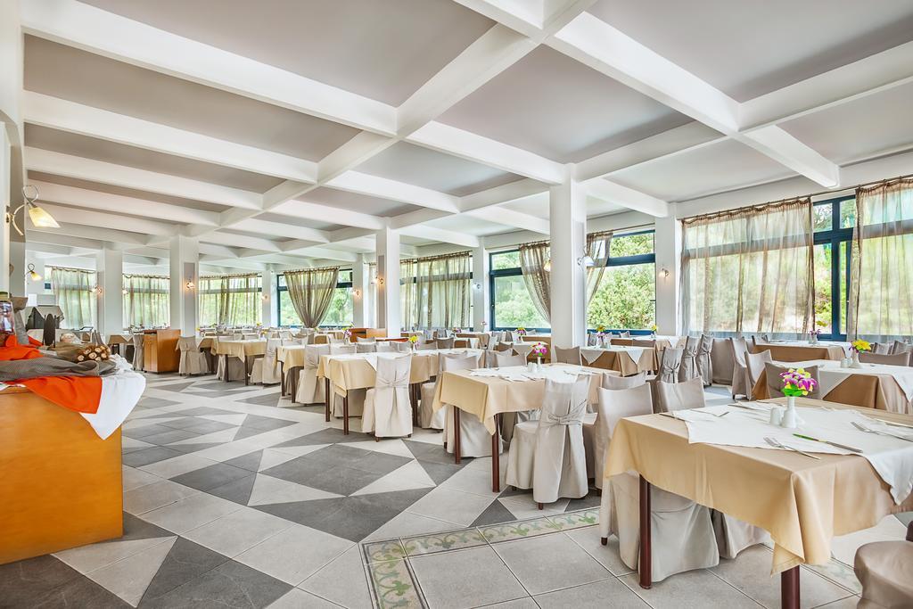 Atrium Hotel Chalkidike Exteriör bild